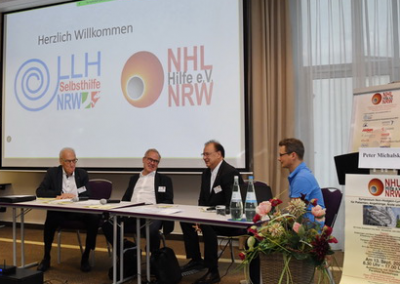 Podiumsdiskussion bei der Eröffnung des Symposiums der NHL 2025